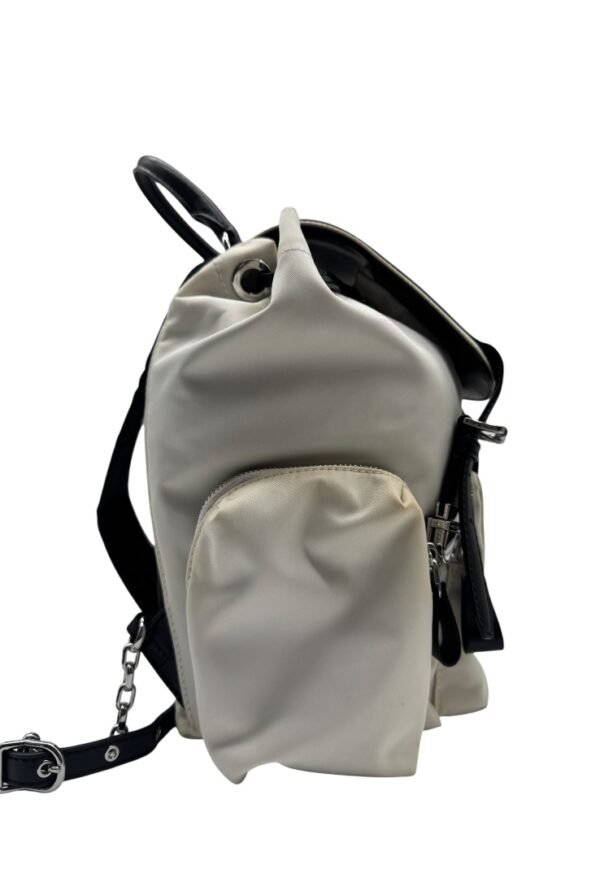 MICHAEL KORS - BAGPACK BEACON - Image 14
